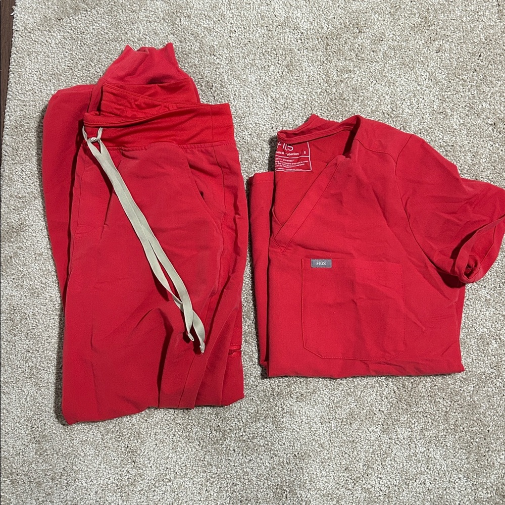 Figs Scrub Set in Red